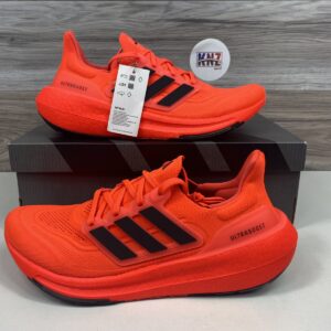 ADIDAS ULTRABOOST RED