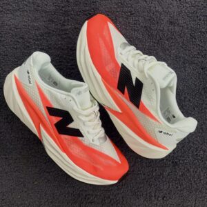 NEW BALANCE REBEL W/RED
